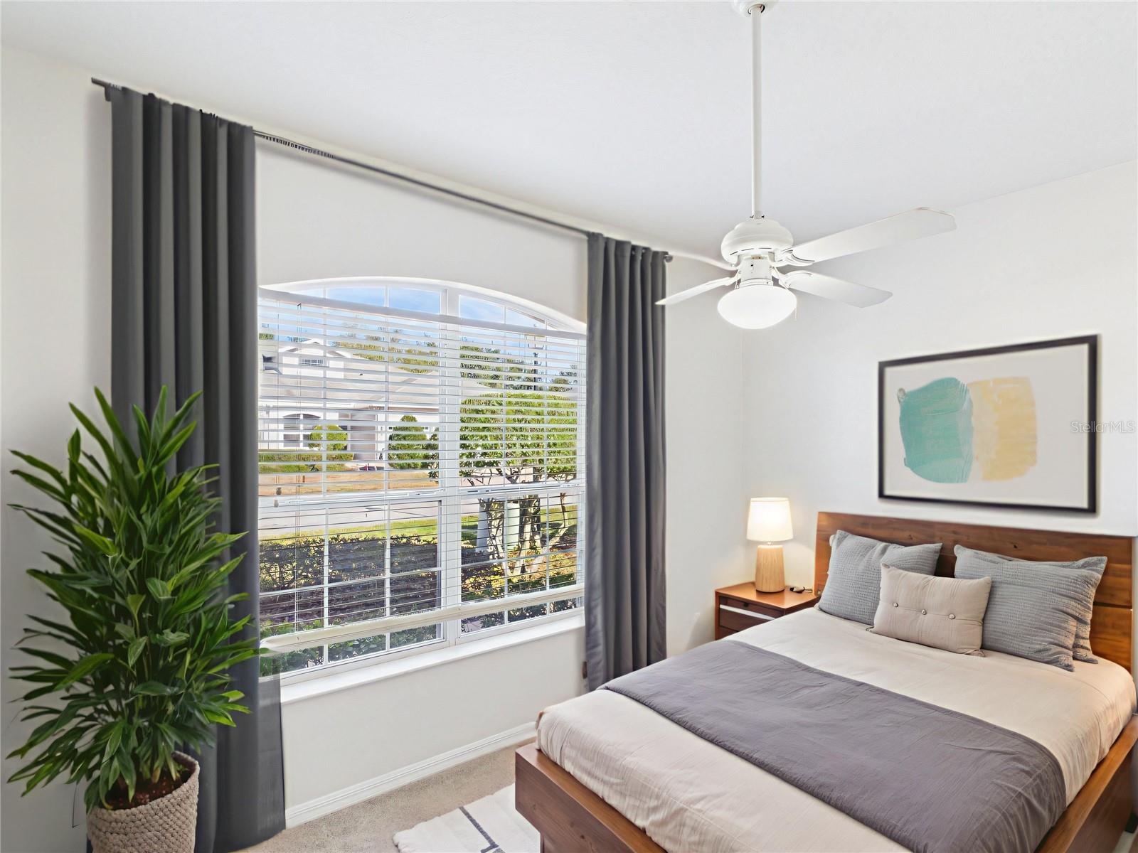 TRADITIONS PH 01 - Residential