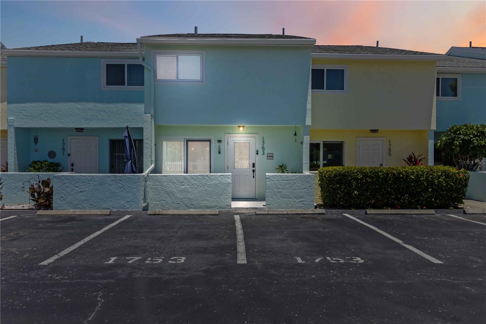 1753 DAWN STREET 305