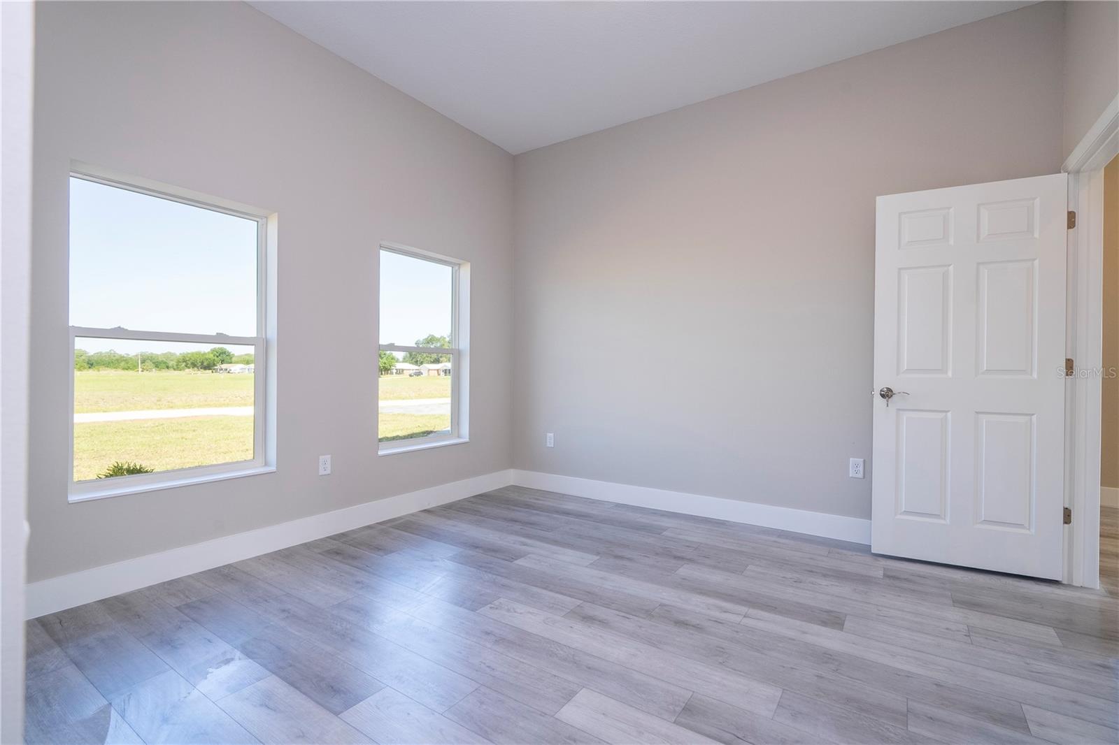 SPRING LAKE VILLAGE IV PB 9 PG 75 LOT 19 BLK F - Residential