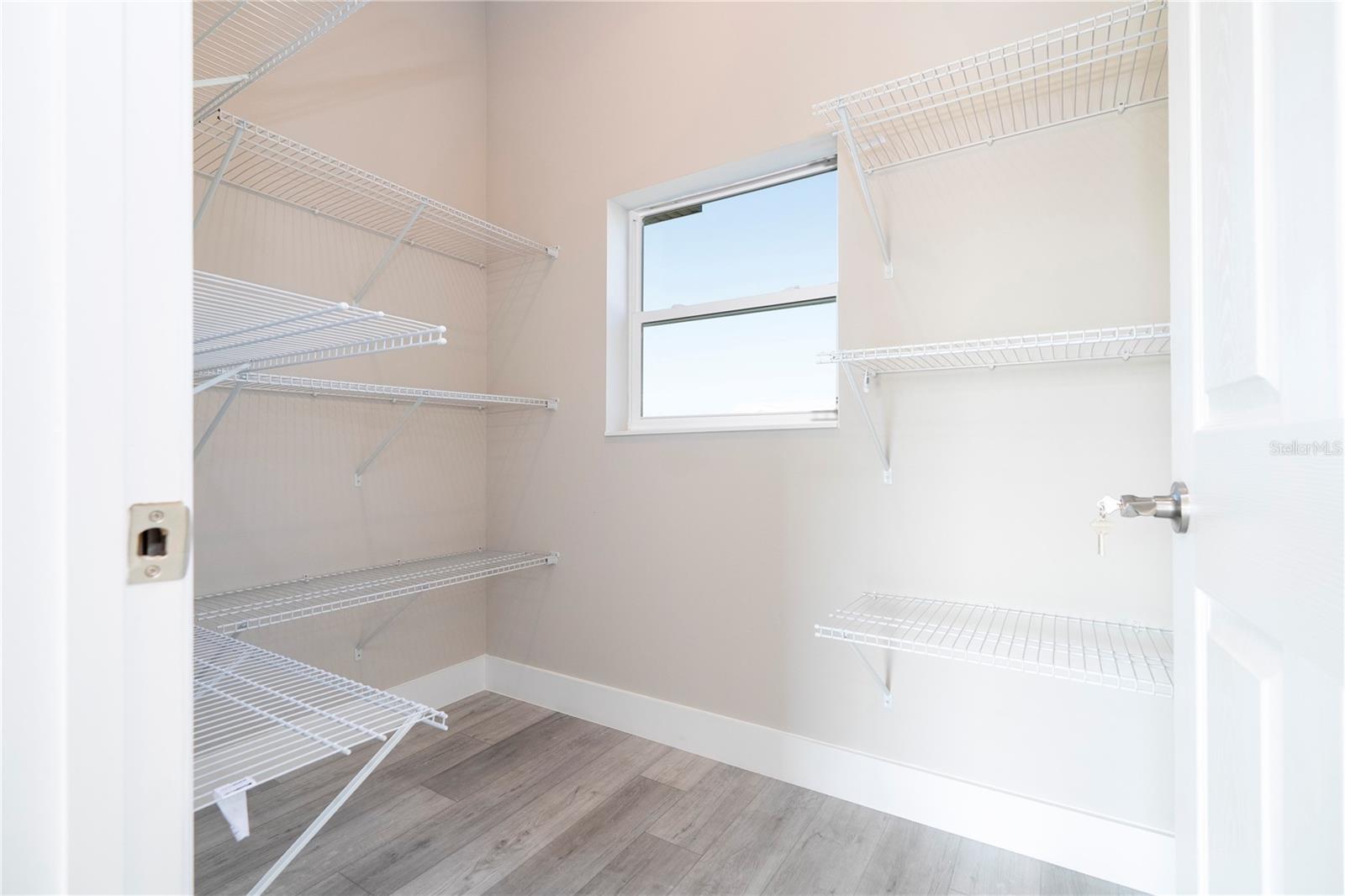 SPRING LAKE VILLAGE IV PB 9 PG 75 LOT 19 BLK F - Residential