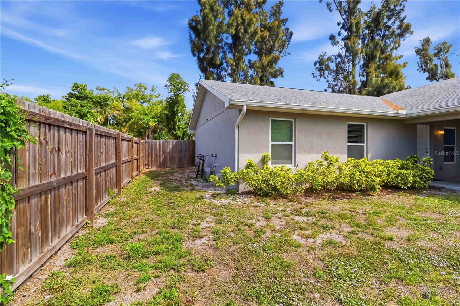 ACREAGE - Residential Income