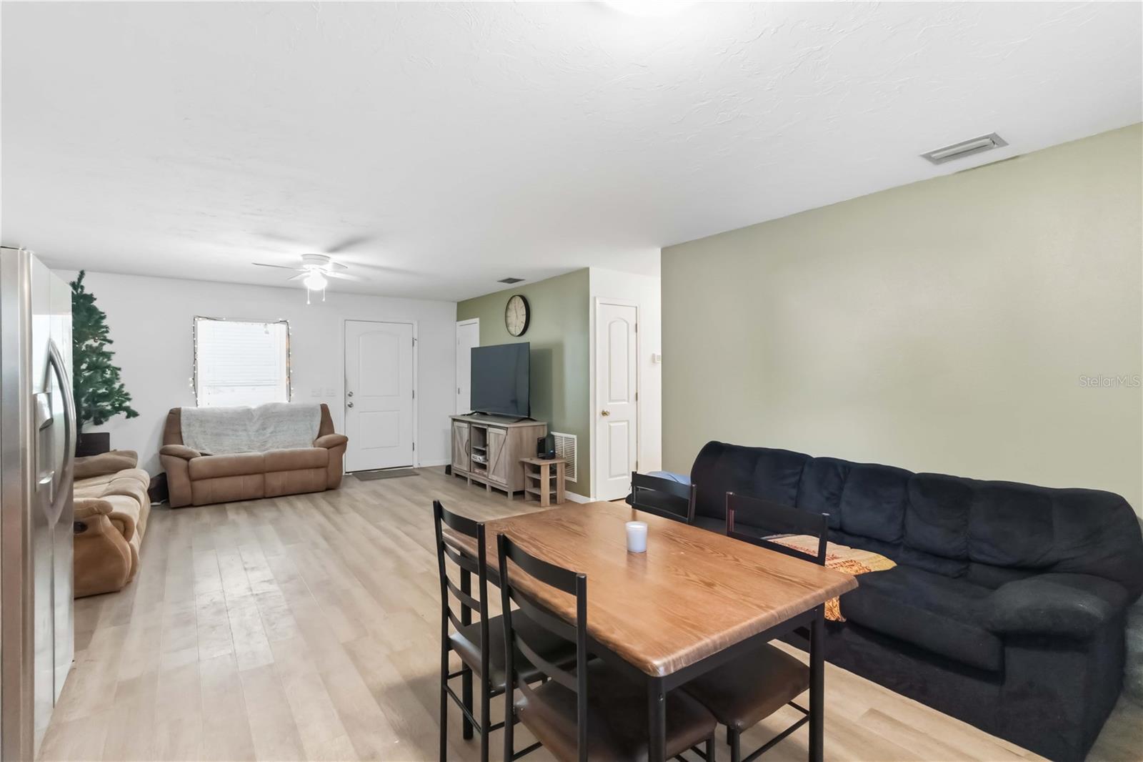 ACREAGE - Residential Income