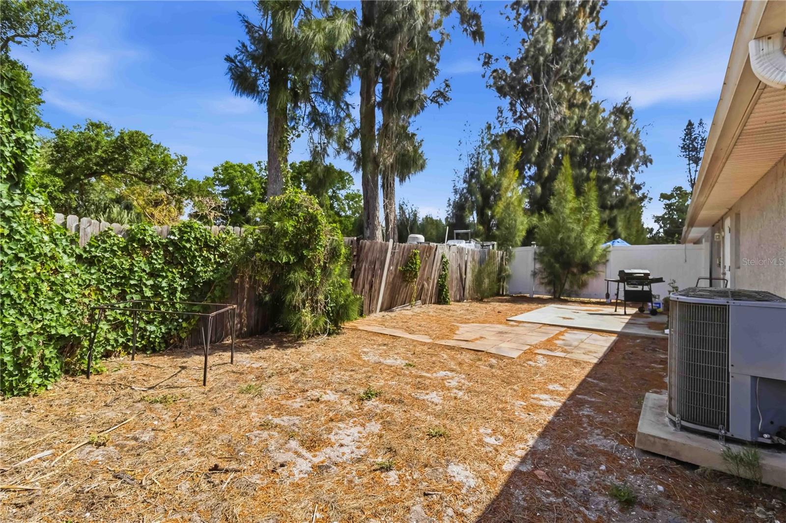 ACREAGE - Residential Income