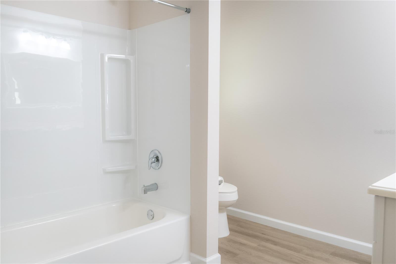 ACREAGE - Residential Income