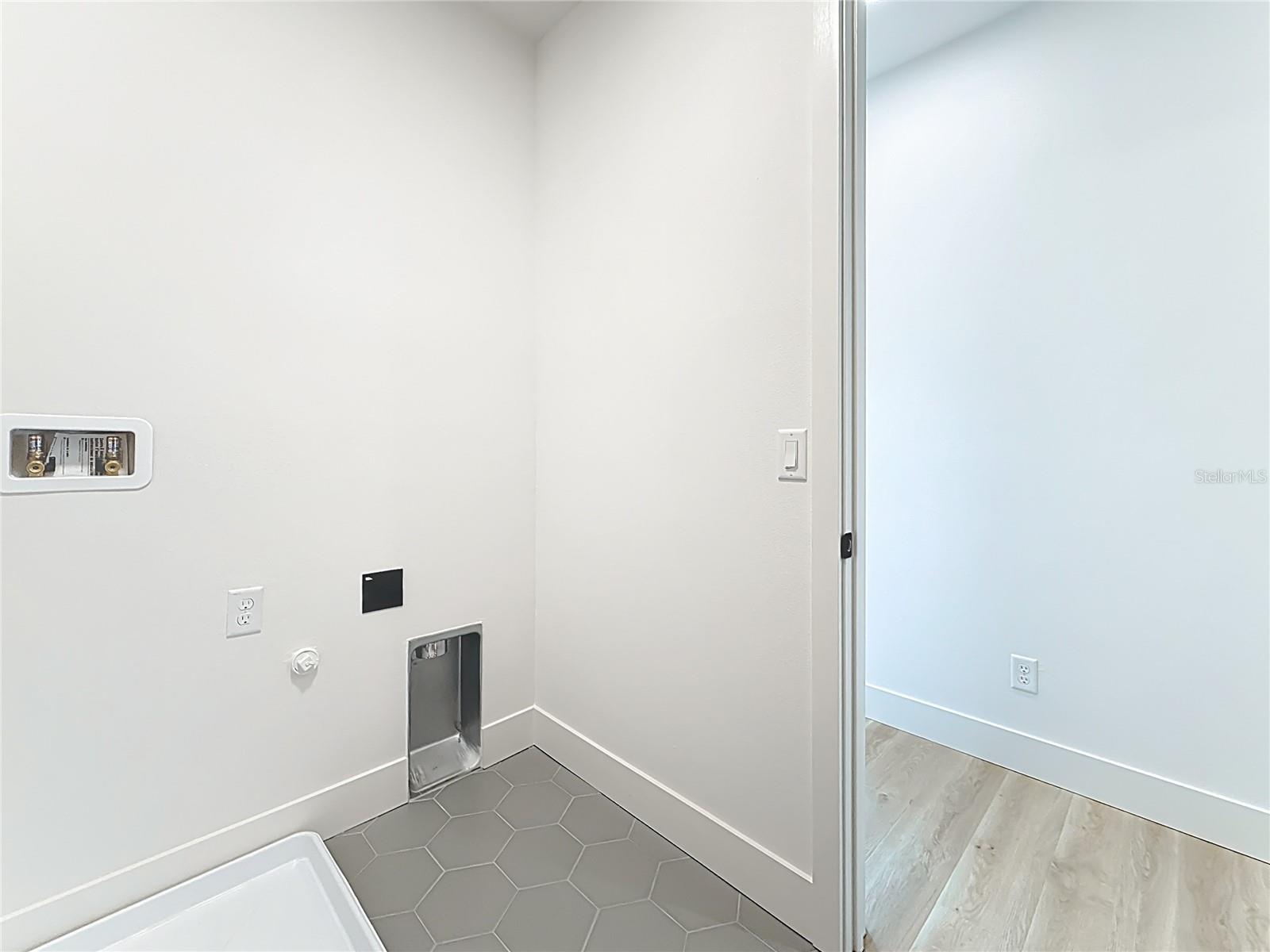 SAFETY HARBOR HEIGHTS - Residential