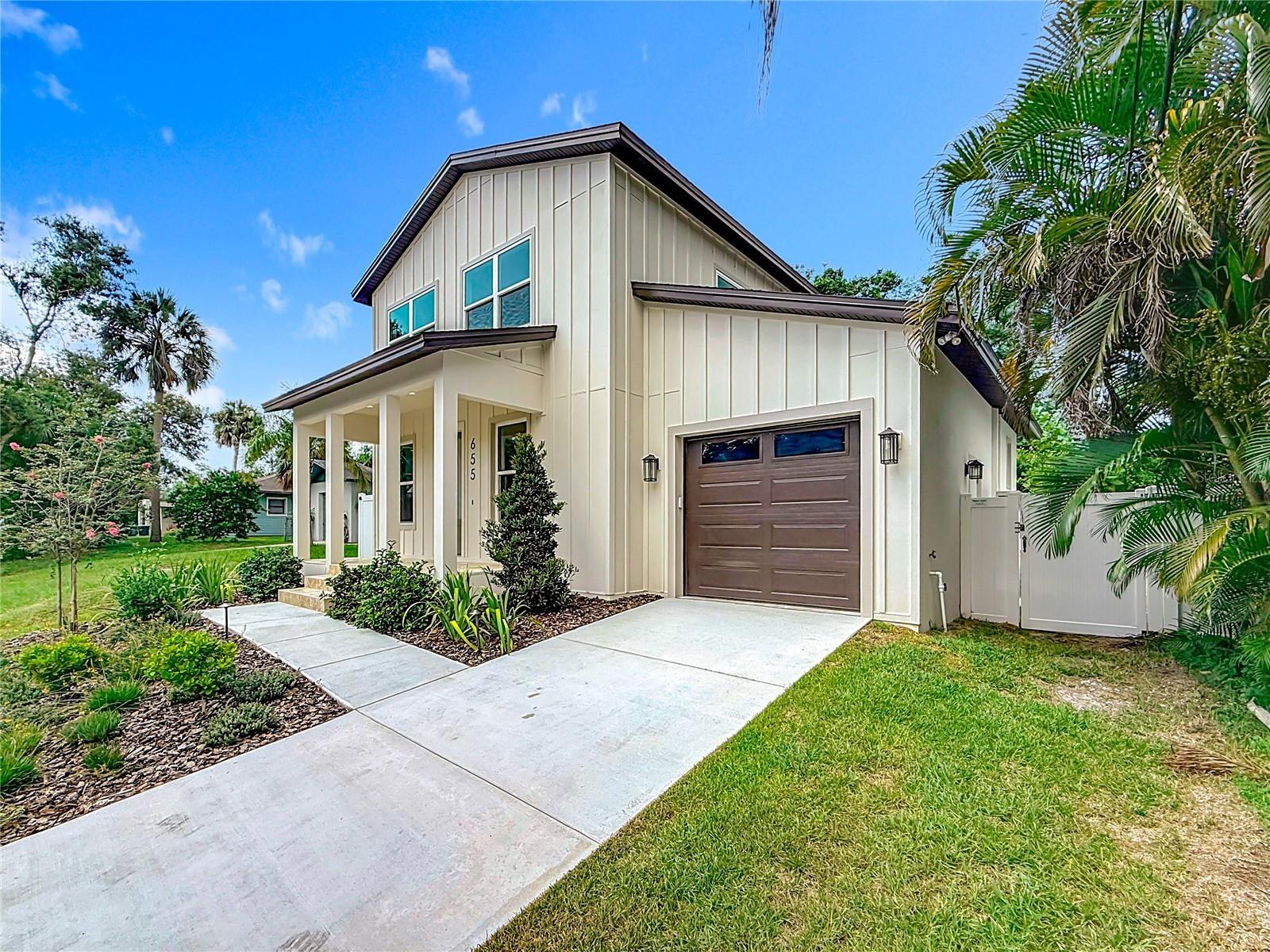 655 WOODDELL DRIVE