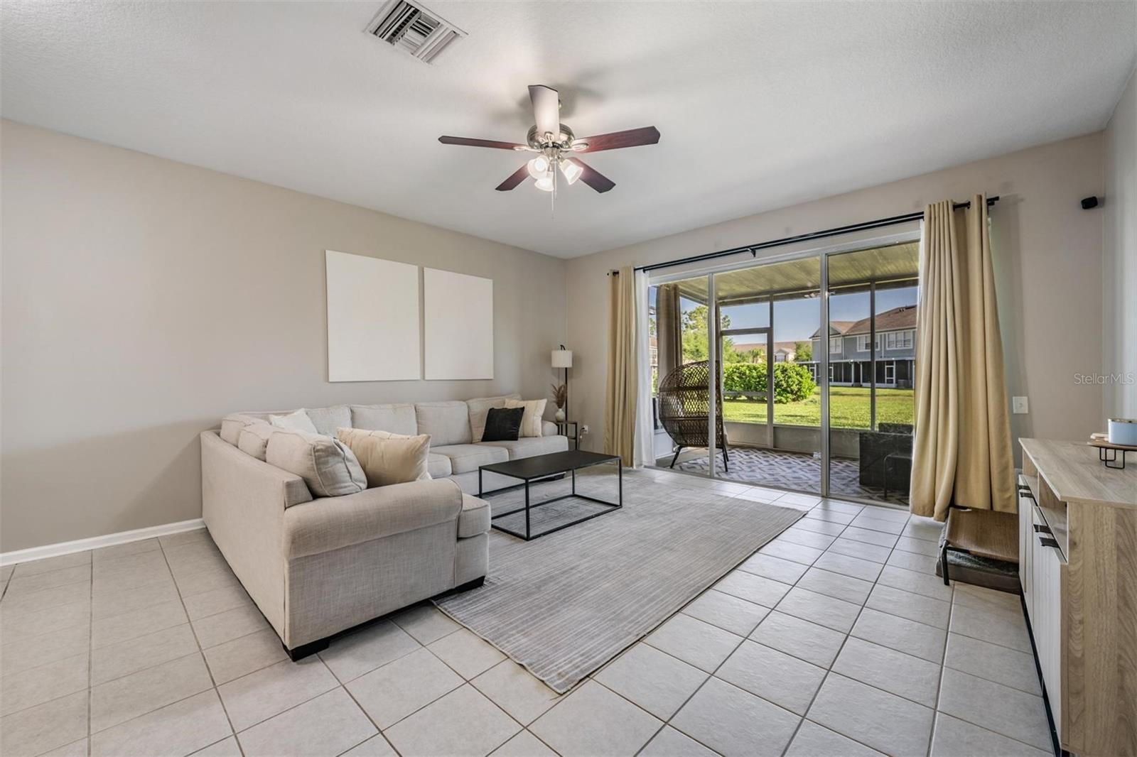 VISTA CAY - Residential