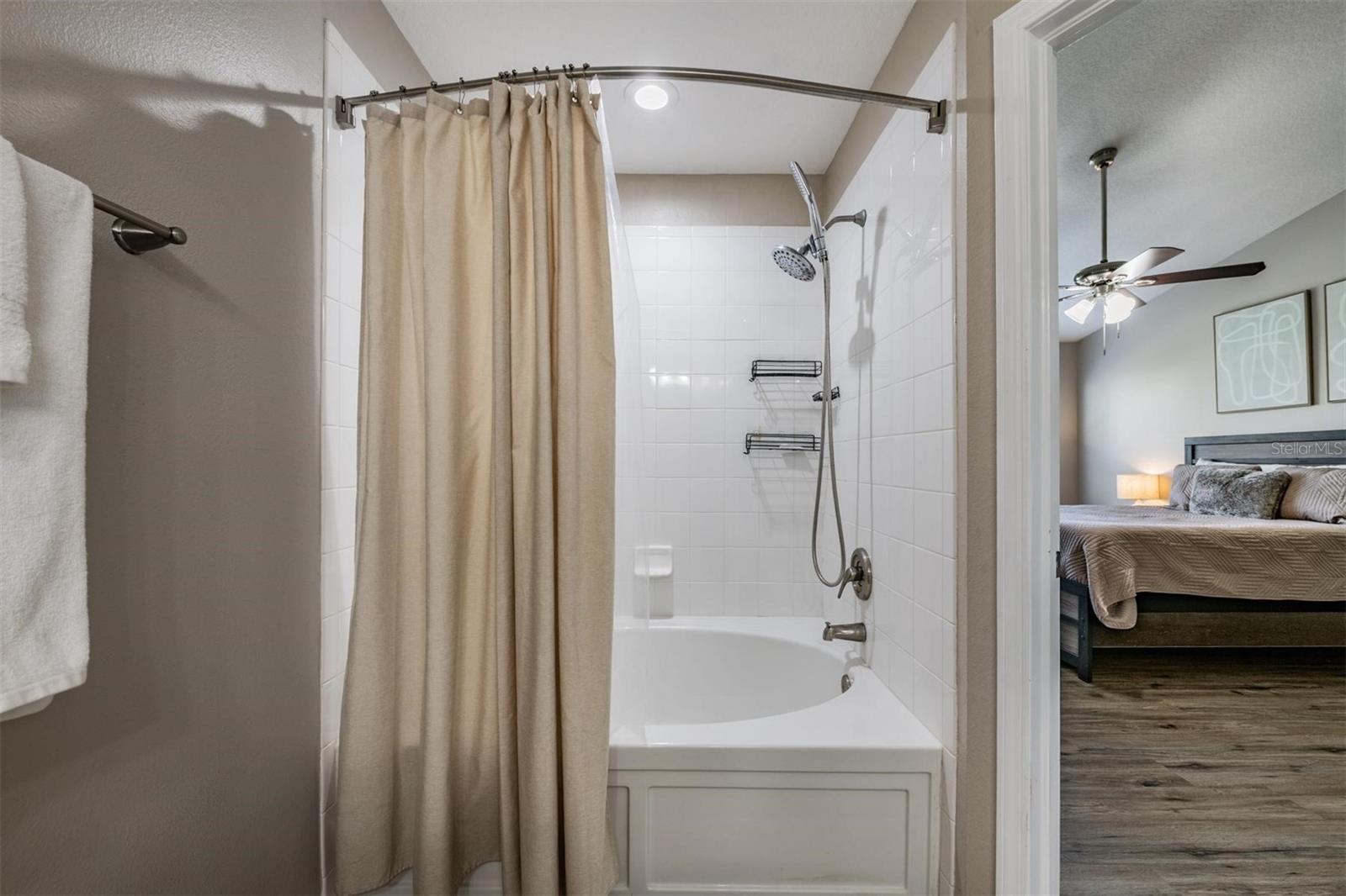 VISTA CAY - Residential