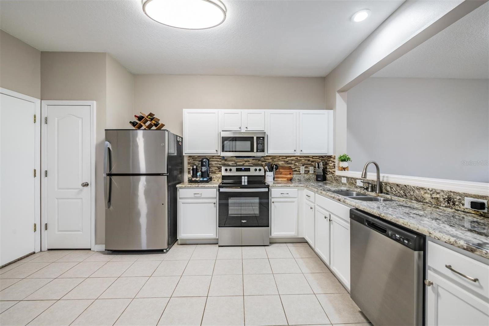 VISTA CAY - Residential