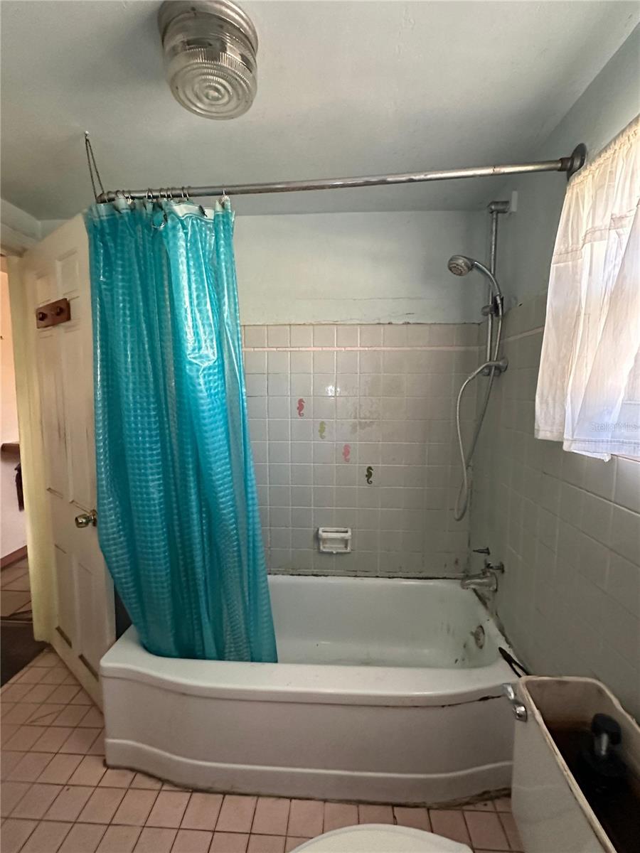 LAKEWOOD TERRACE - Residential