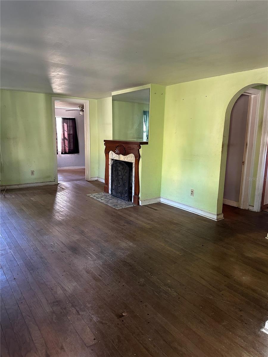 Casas a venda 3 - Jen Dantas 3835 7TH STREET S