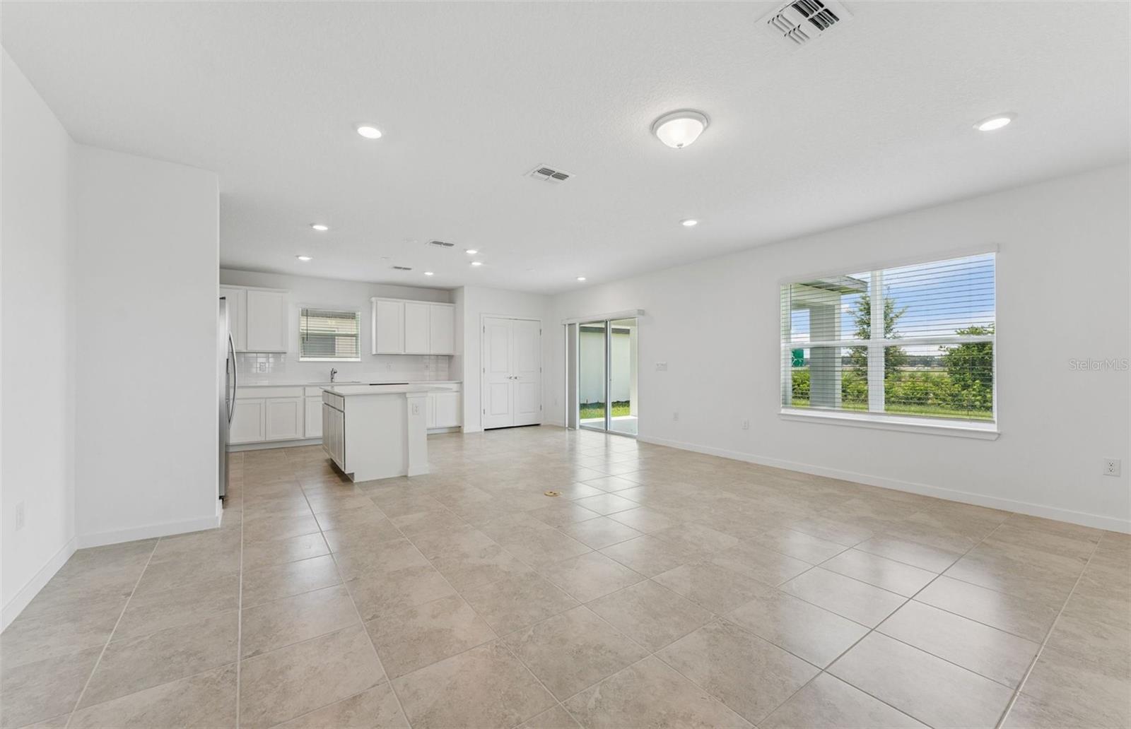 HIGHFIELD AT TWISTED OAKS - Residential