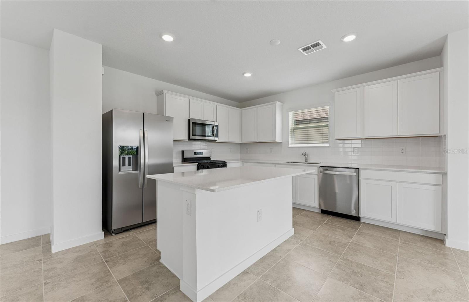 HIGHFIELD AT TWISTED OAKS - Residential