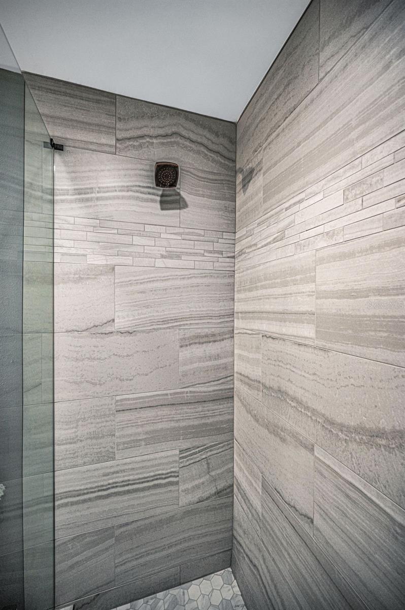 WINDRUSH COVE PH 1 CONDO - Residential