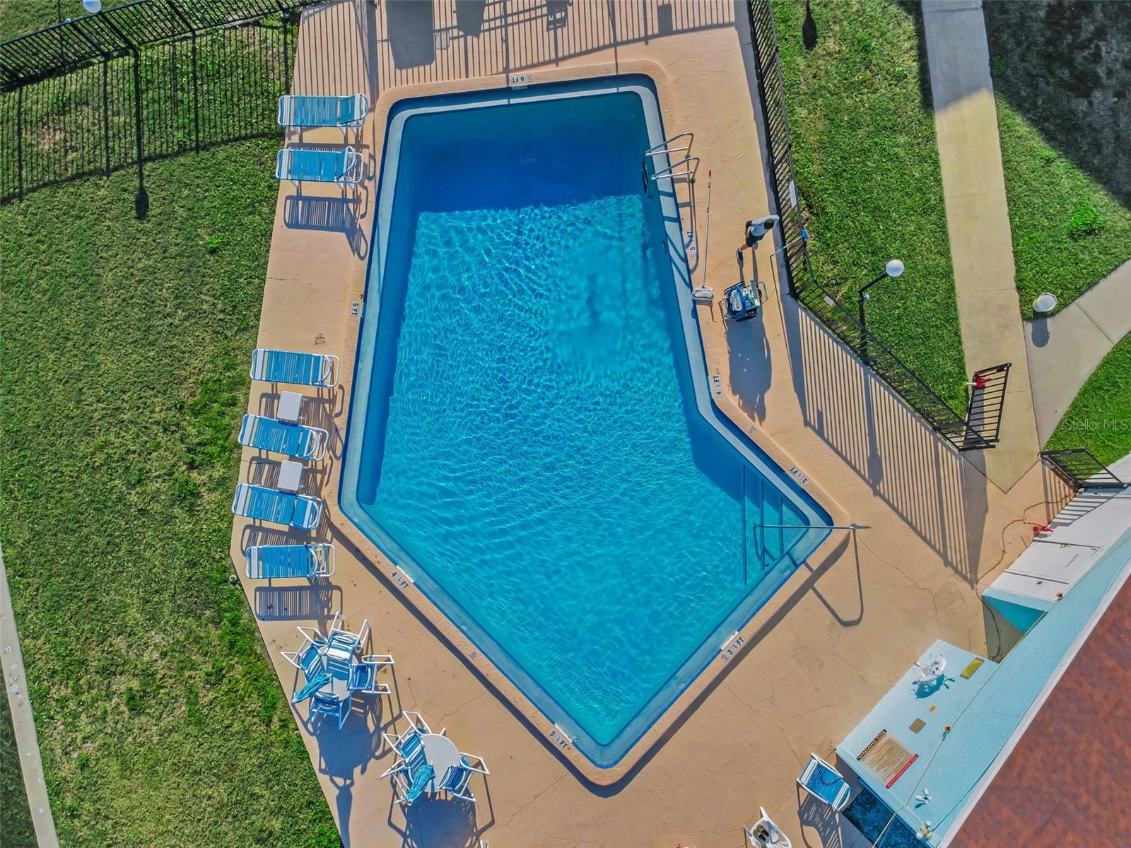 WINDRUSH COVE PH 1 CONDO - Residential