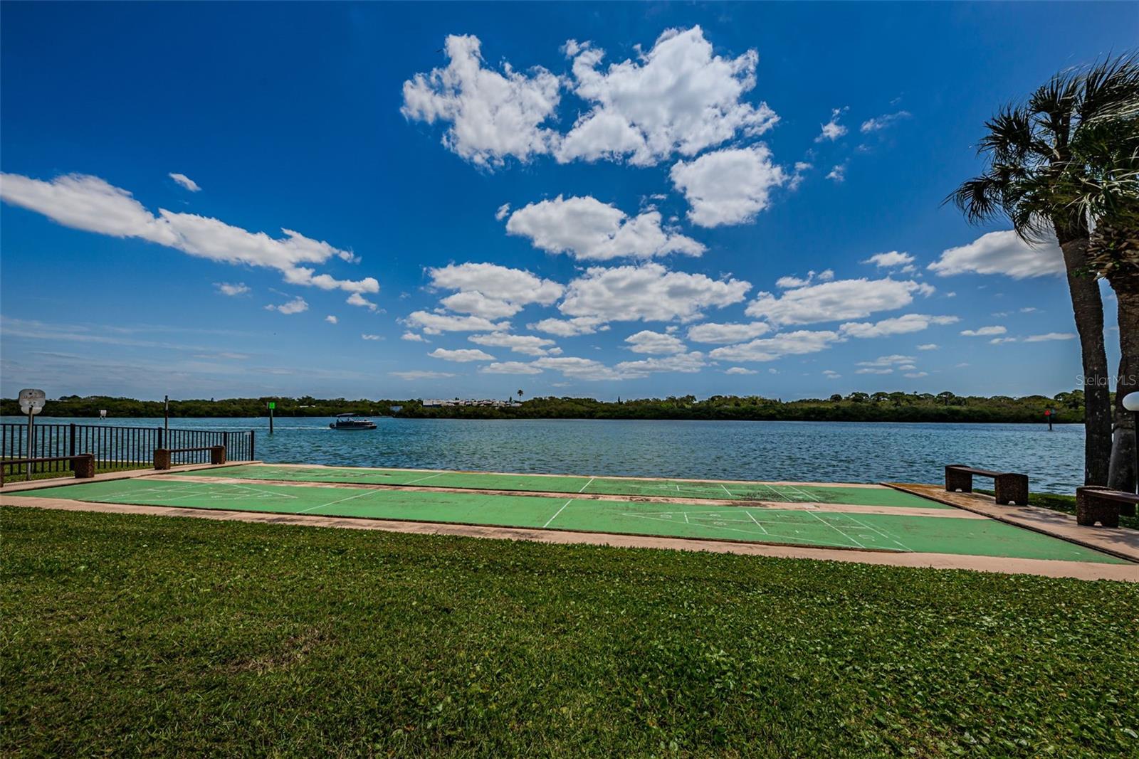 WINDRUSH COVE PH 1 CONDO - Residential