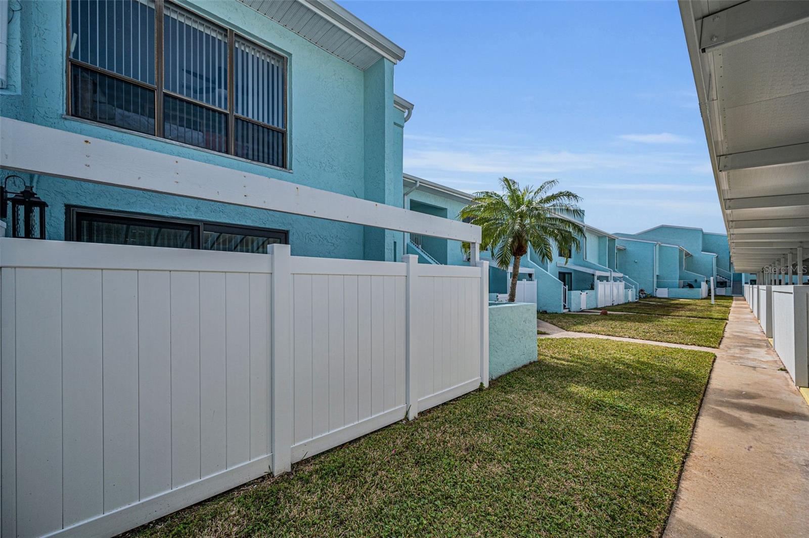 WINDRUSH COVE PH 1 CONDO - Residential