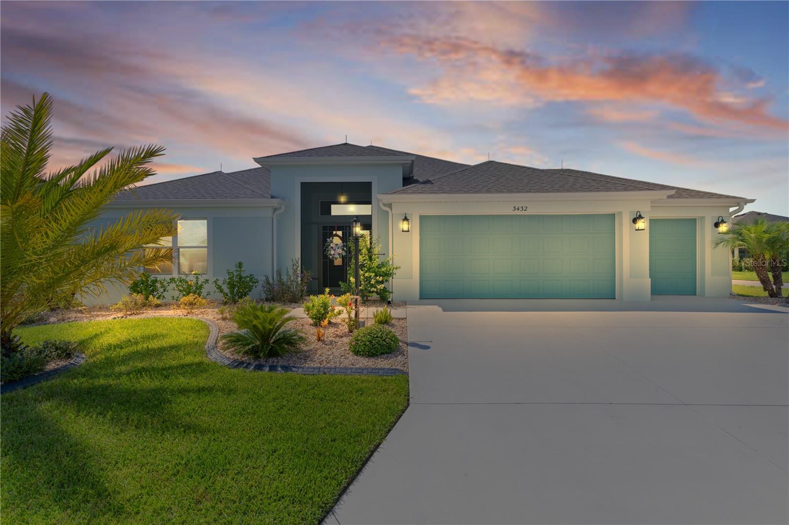 3432 NISBET LOOP
