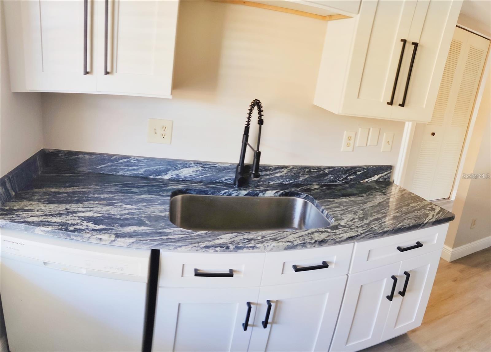 VILLAS AT COUNTRYSIDE THE - Residential