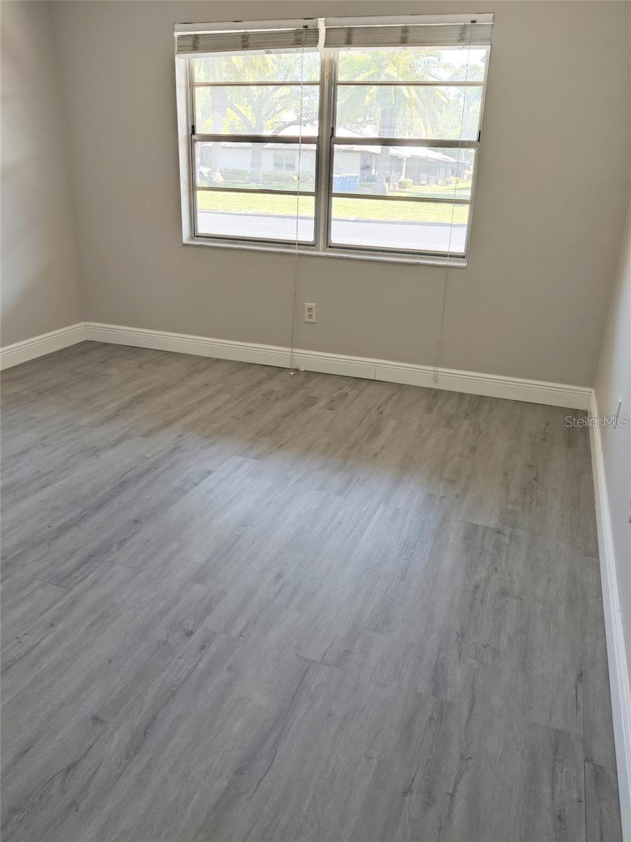 VILLAS AT COUNTRYSIDE THE - Residential