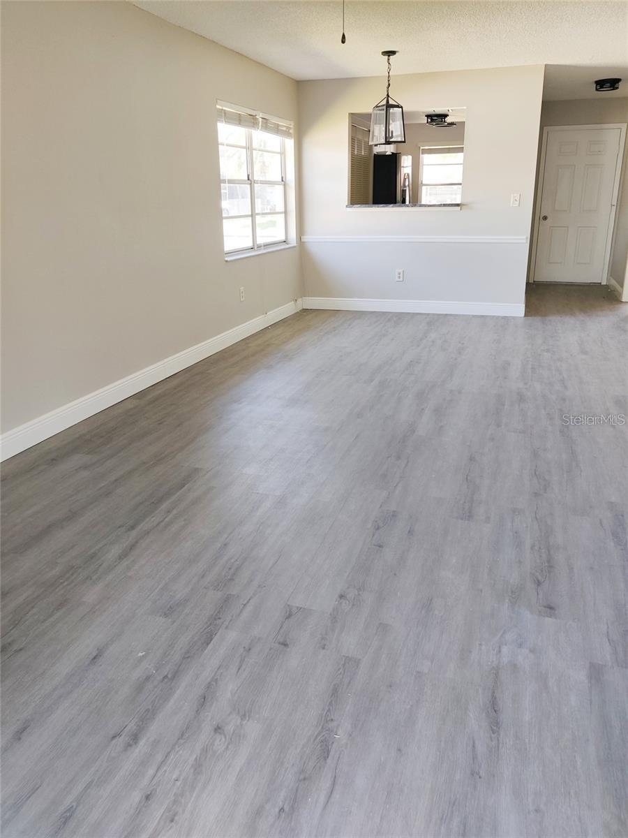 VILLAS AT COUNTRYSIDE THE - Residential