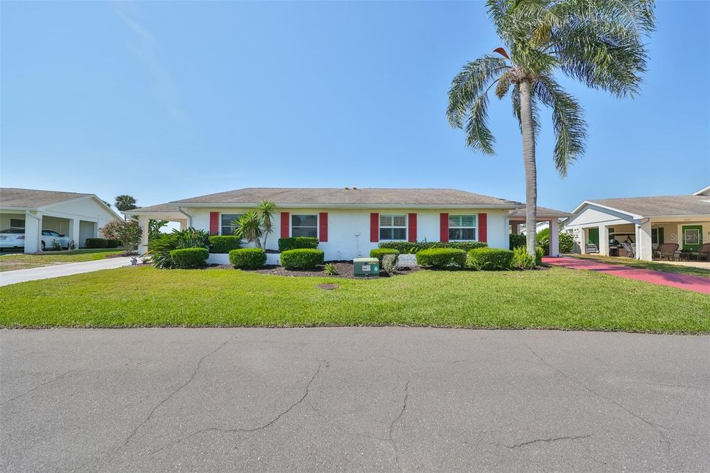 Photo of 218 Glenellen Place, Sun City Center, FL 33573 (MLS # TB8423790)