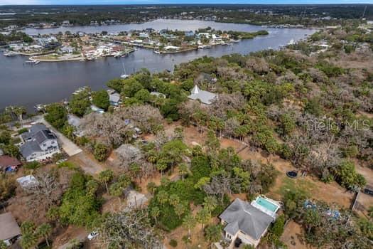 RIVER GULF POINT - Land