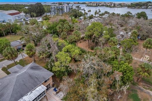 RIVER GULF POINT - Land