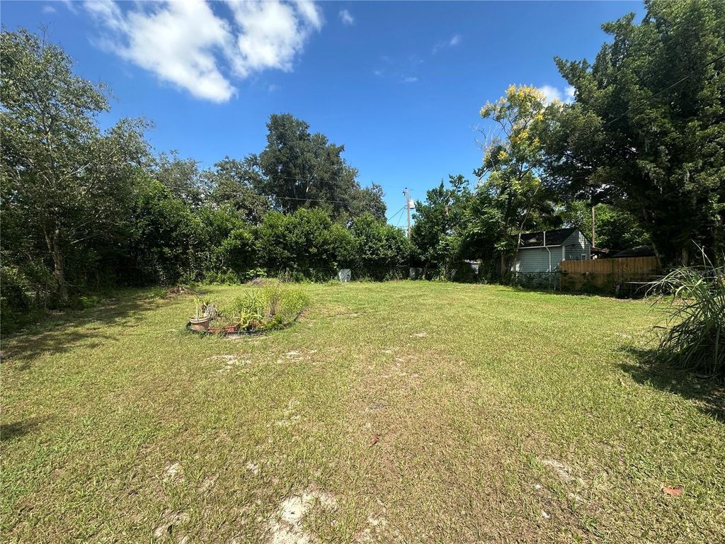 Photo of 541 E 3rd Street, Chuluota, FL 32766 (MLS # O6347983)