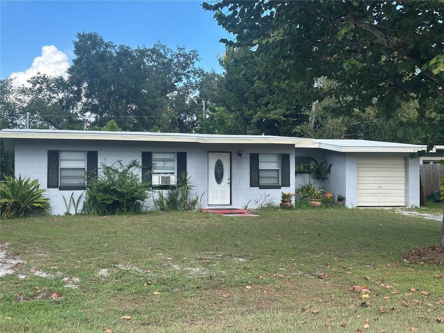 NO HOA !!!  Large back yard 80 ft. x 71 ft. for extra parking for boats, trailers and more !!! This 1702 sq. ft. home is 3 bedroom and 2 baths. The roof and A/C and electrical panel are 2 years old. New refrigerator and microwave. Light color new kitchen cabinets ! Seminole County Schools.