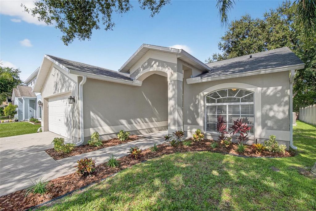 Photo of 11930 Lark Song Loop, Riverview, FL 33579 (MLS # TB8419197)