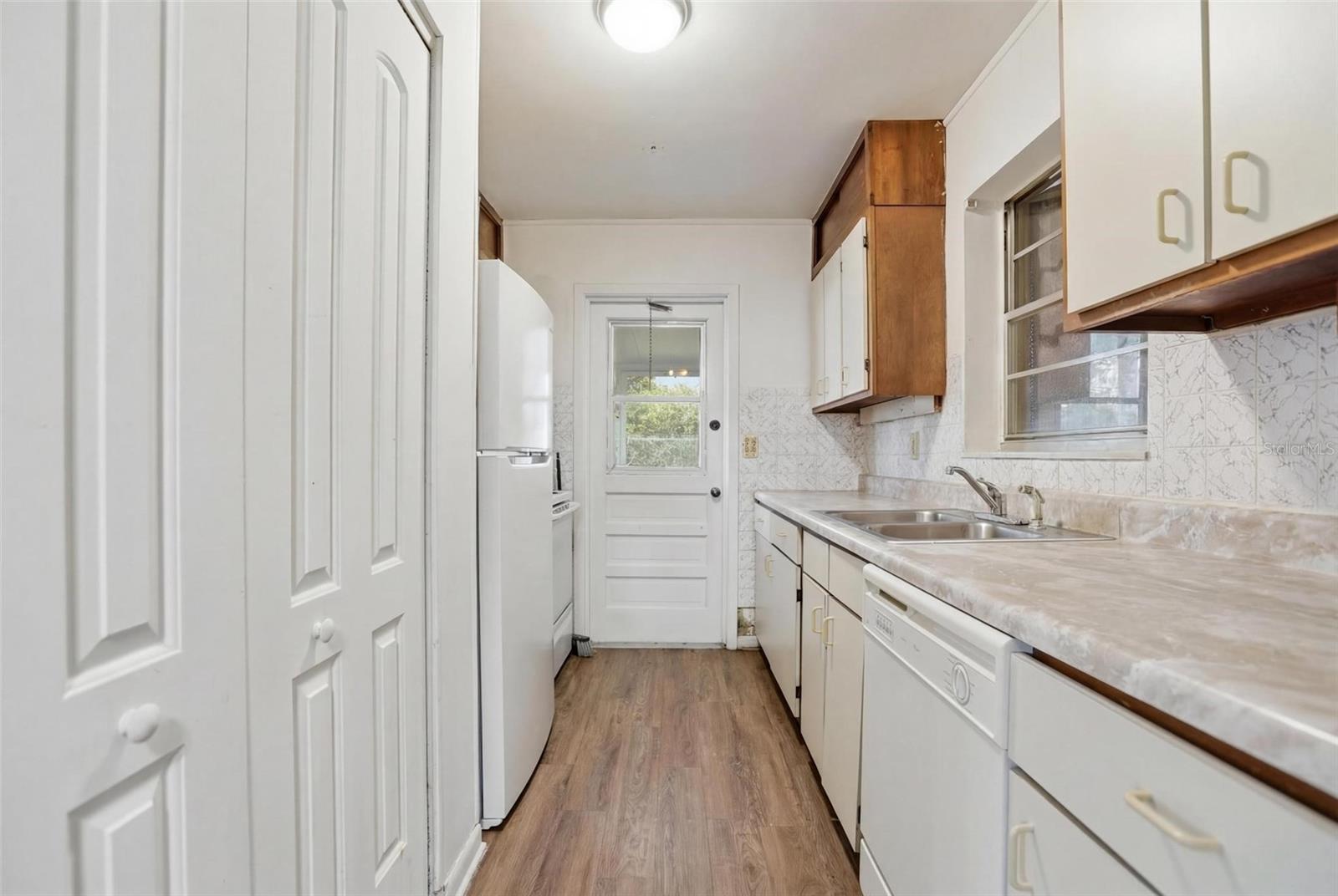 2349 GREENWOOD STREET