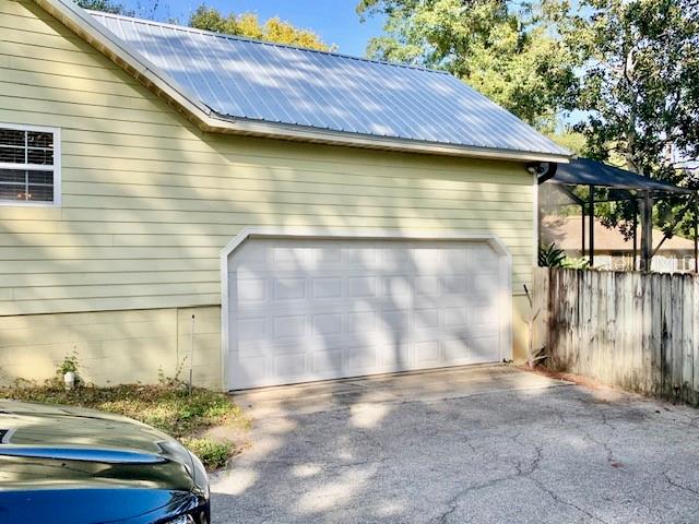 OAK CREST FOREST - Residential