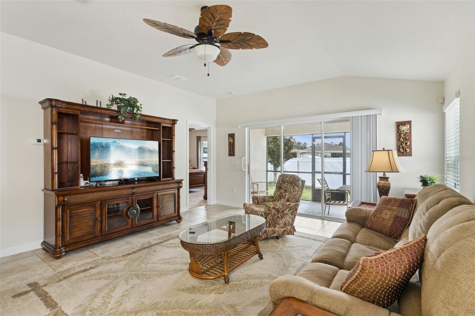 TRADITIONS PH 02 - Residential