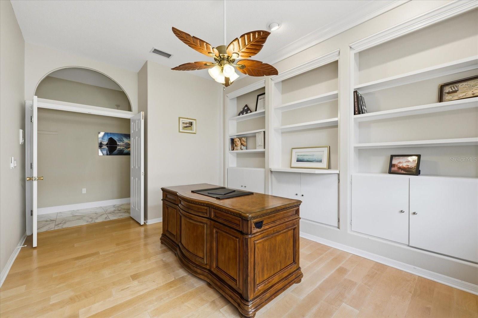 CRESCENT OAKS COUNTRY CLUB PH 1 - Residential