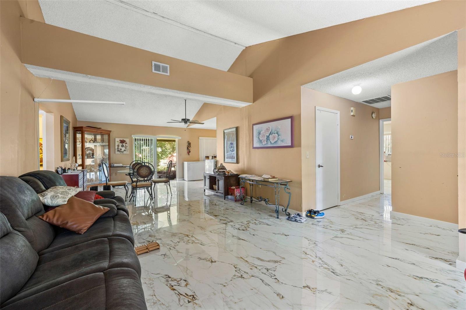 7410 ORANGE CREST CIRCLE
