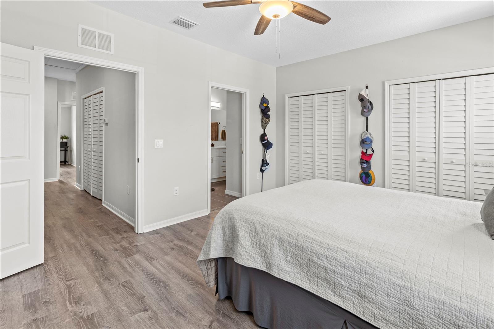 Photo 18 of 30 of 4354 TYLER CIRCLE N townhome