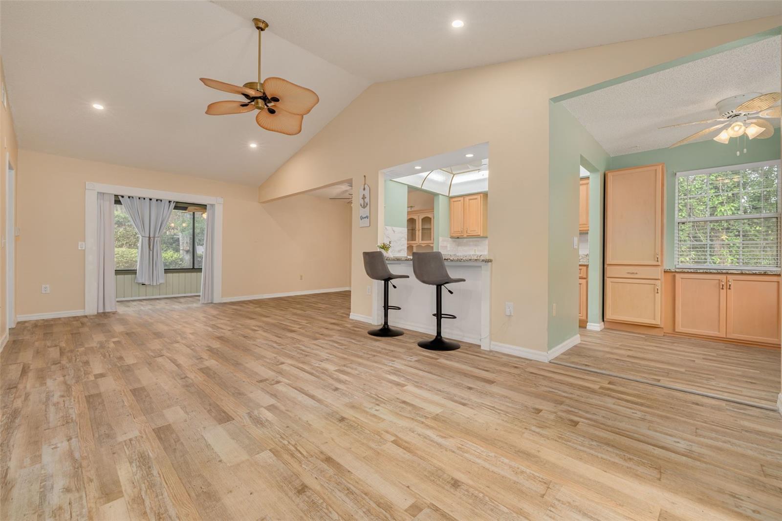 12432 KNOLLBROOK LANE