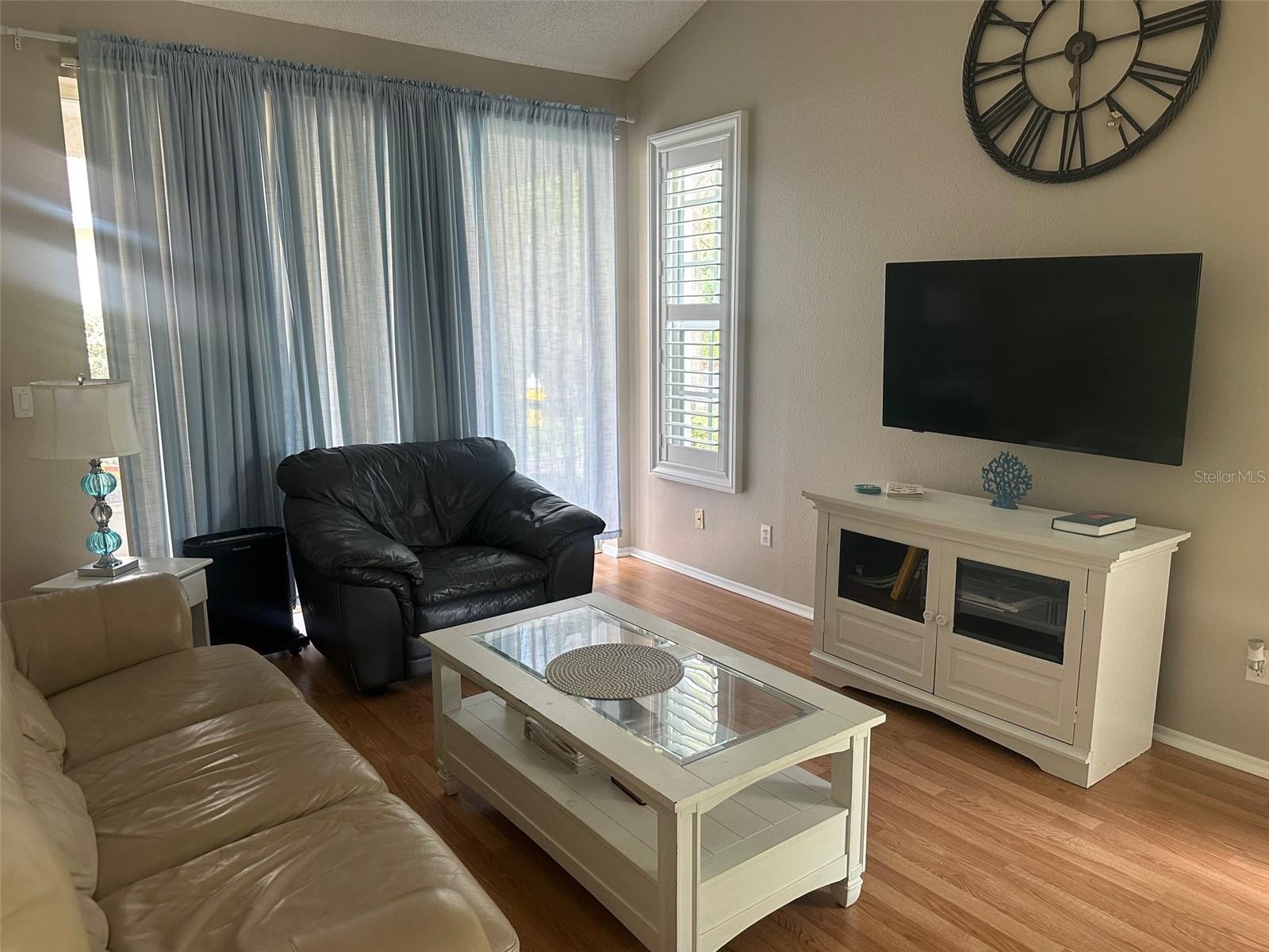 GLENBROOK EAST - Residential