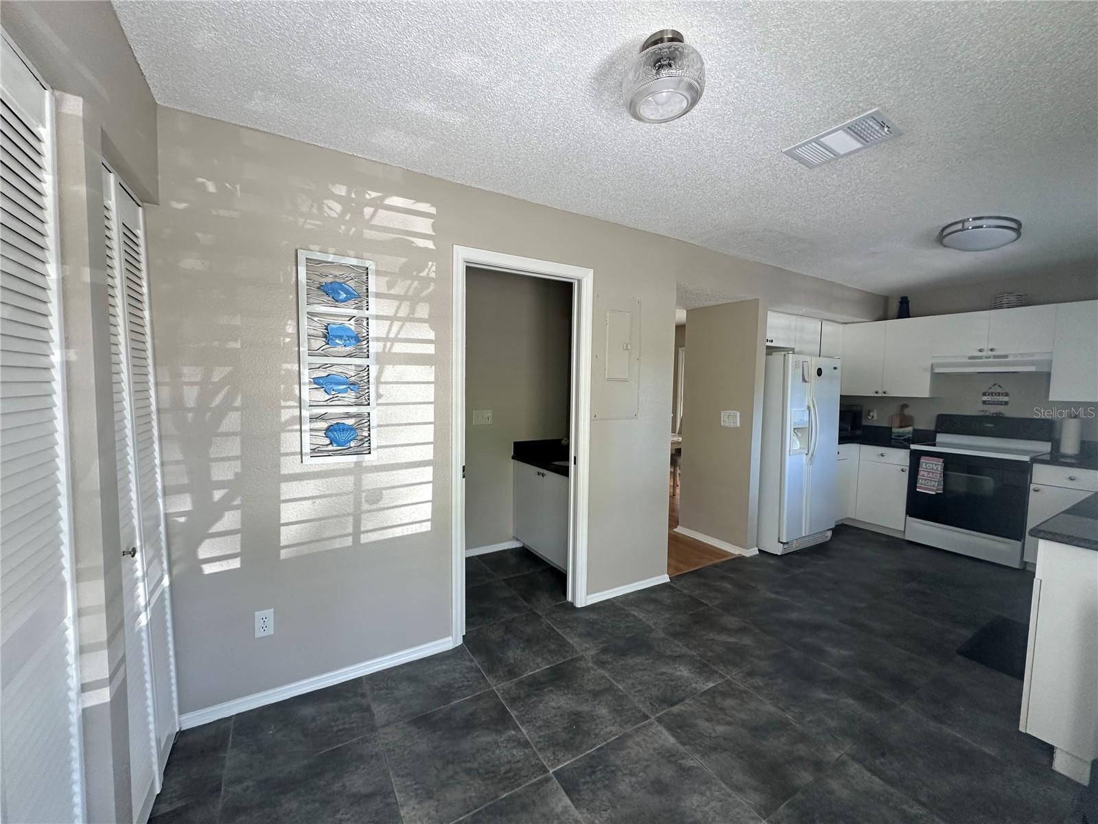 GLENBROOK EAST - Residential