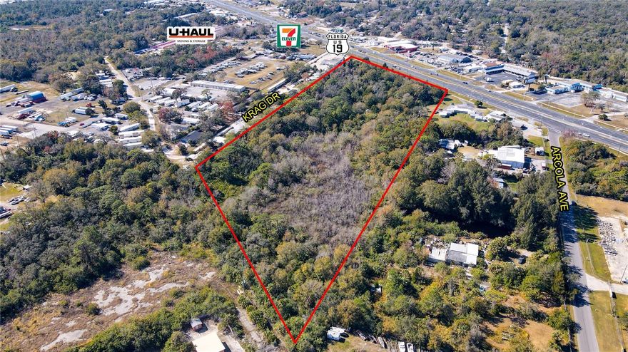 The opportunity is to purchase 13.78± acres on US 19 within Pasco County. The site is situated conveniently along the six-lane major
thoroughfare, boasting 600± feet of frontage to trafc counts of 39,000 AADT. The site is majority zoned C-2, which allows for a variety
of general commercial uses. There is a current billboard lease on the property.
