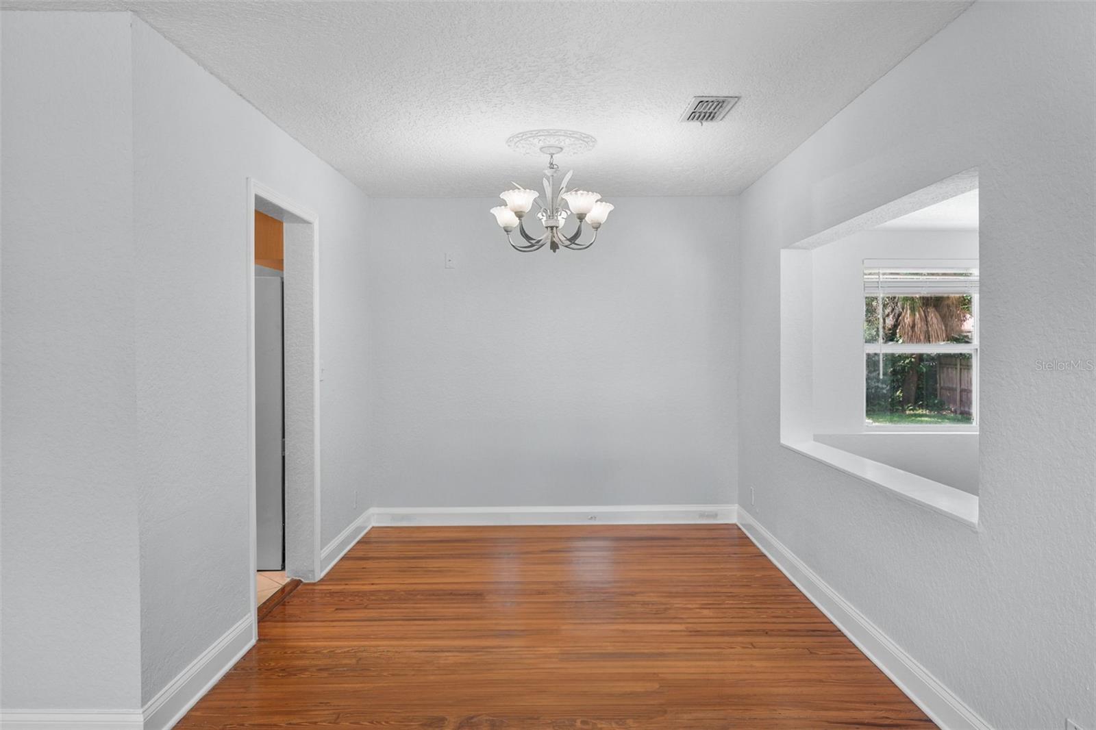 RIVERSIDE NORTH - Residential Lease