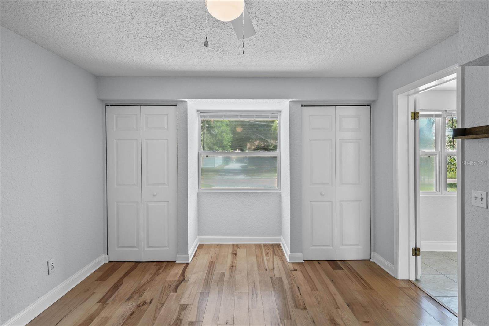 RIVERSIDE NORTH - Residential Lease