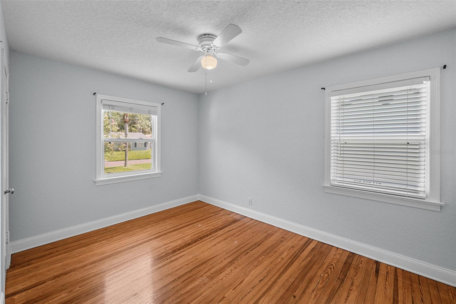 RIVERSIDE NORTH - Residential Lease