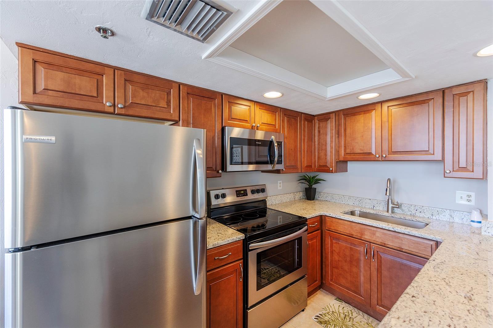 OCEANS ATRIUM CONDO - Residential