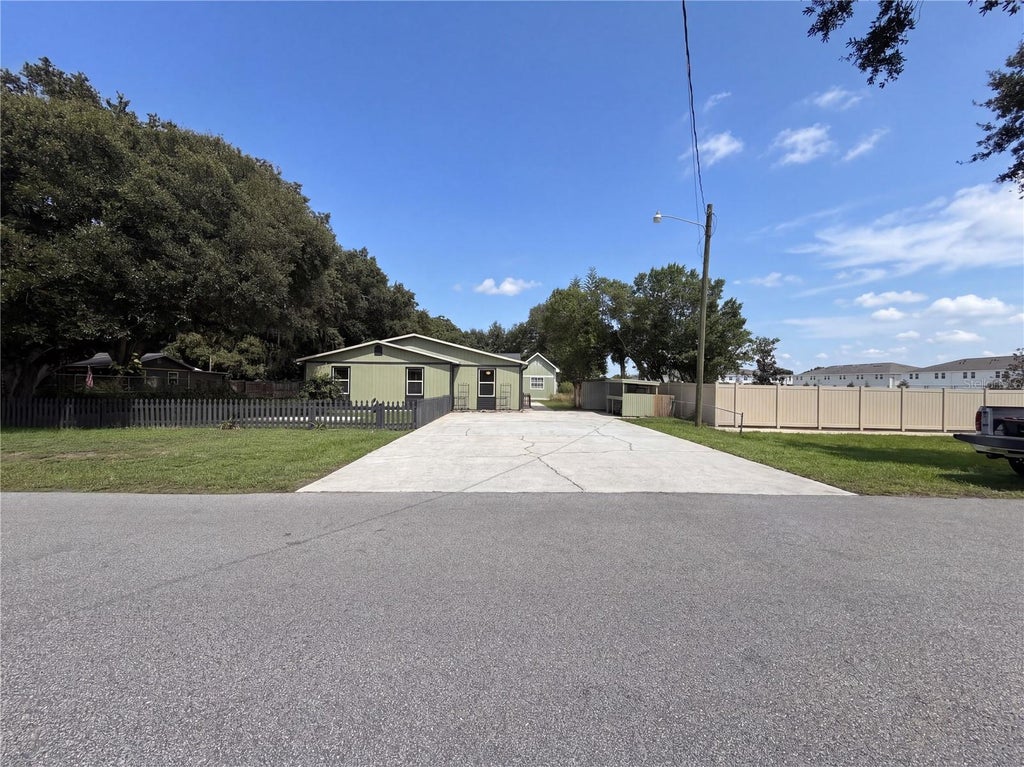 Photo of 1721 Evergreen Street, Kissimmee, FL 34746 (MLS # O6440242)