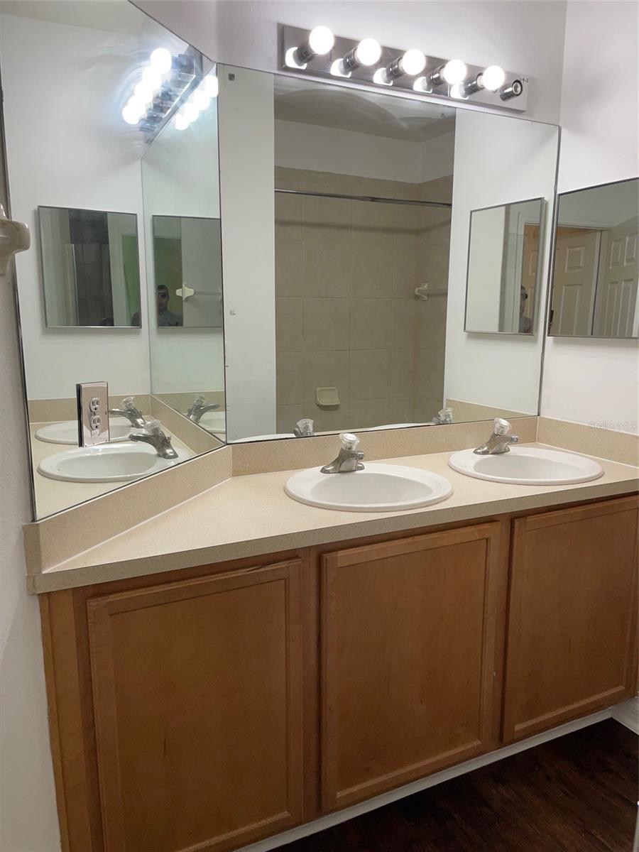 PARADISE COVE - Residential