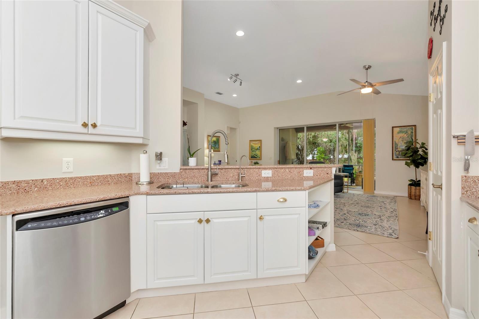 HARBORAGE ON BRADEN RIVER PH I - Residential