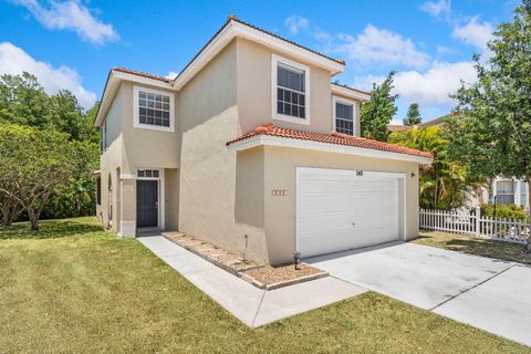 Single Family Residence in KISSIMMEE FL 2401 PLACETAS COURT.jpg