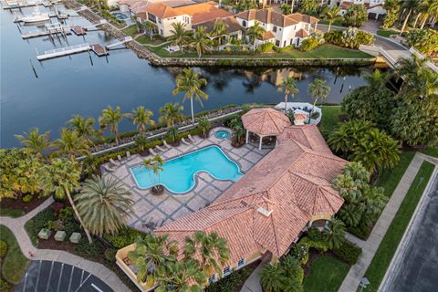 A home in PALMETTO